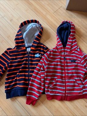 LIKE NEW! BUNDLE! 2! Carter’s Kids Toddler Assorted Cotton Terry Hoodie Sz 24M